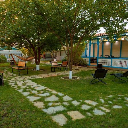 Apart Hotel West Тбилиси Екстериор снимка
