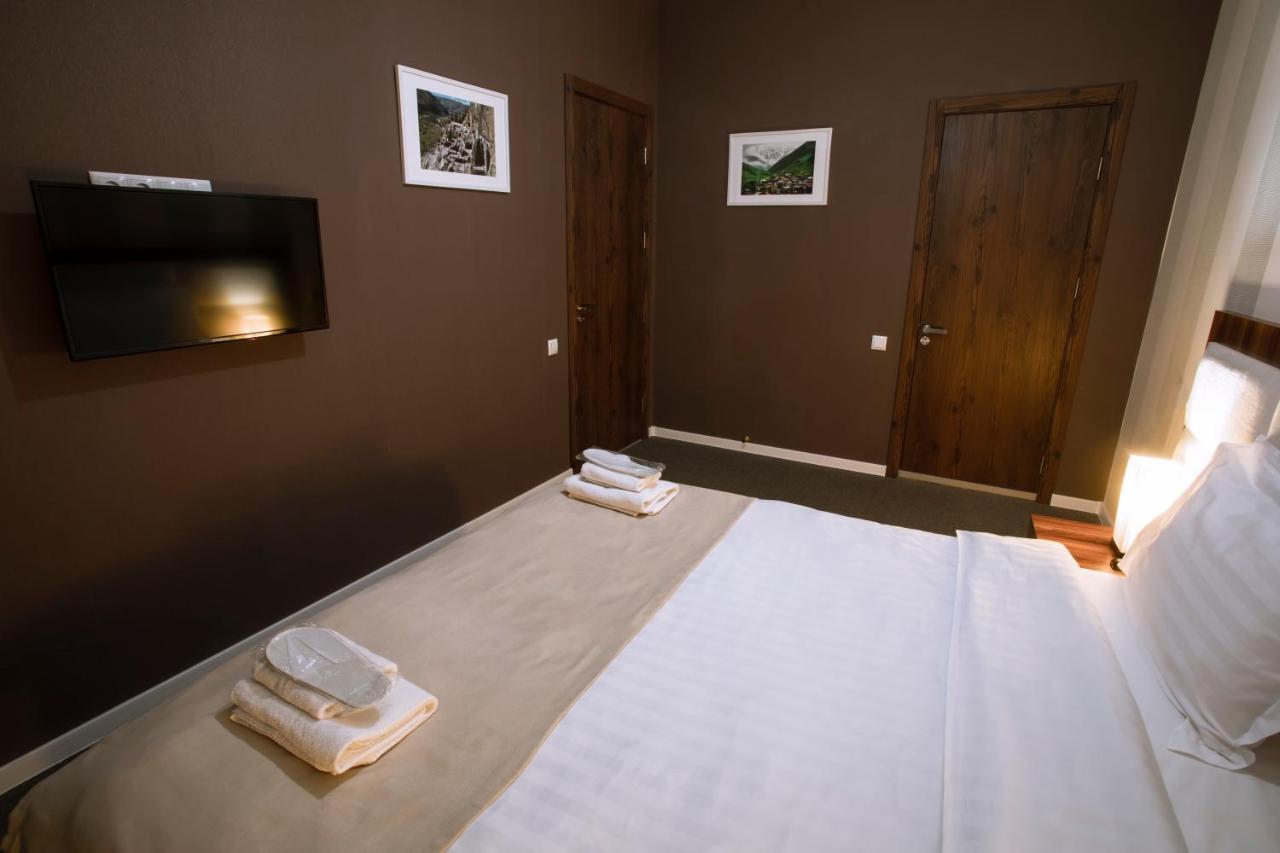 Apart Hotel West Тбилиси Екстериор снимка