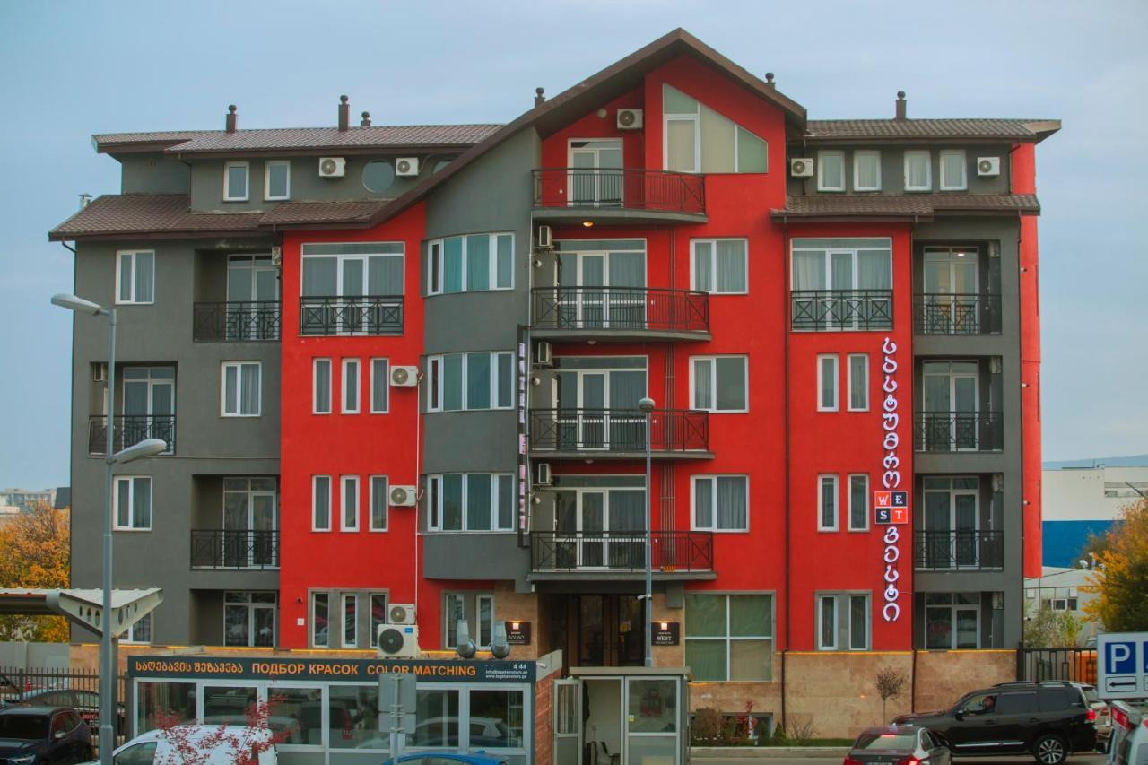 Apart Hotel West Тбилиси Екстериор снимка