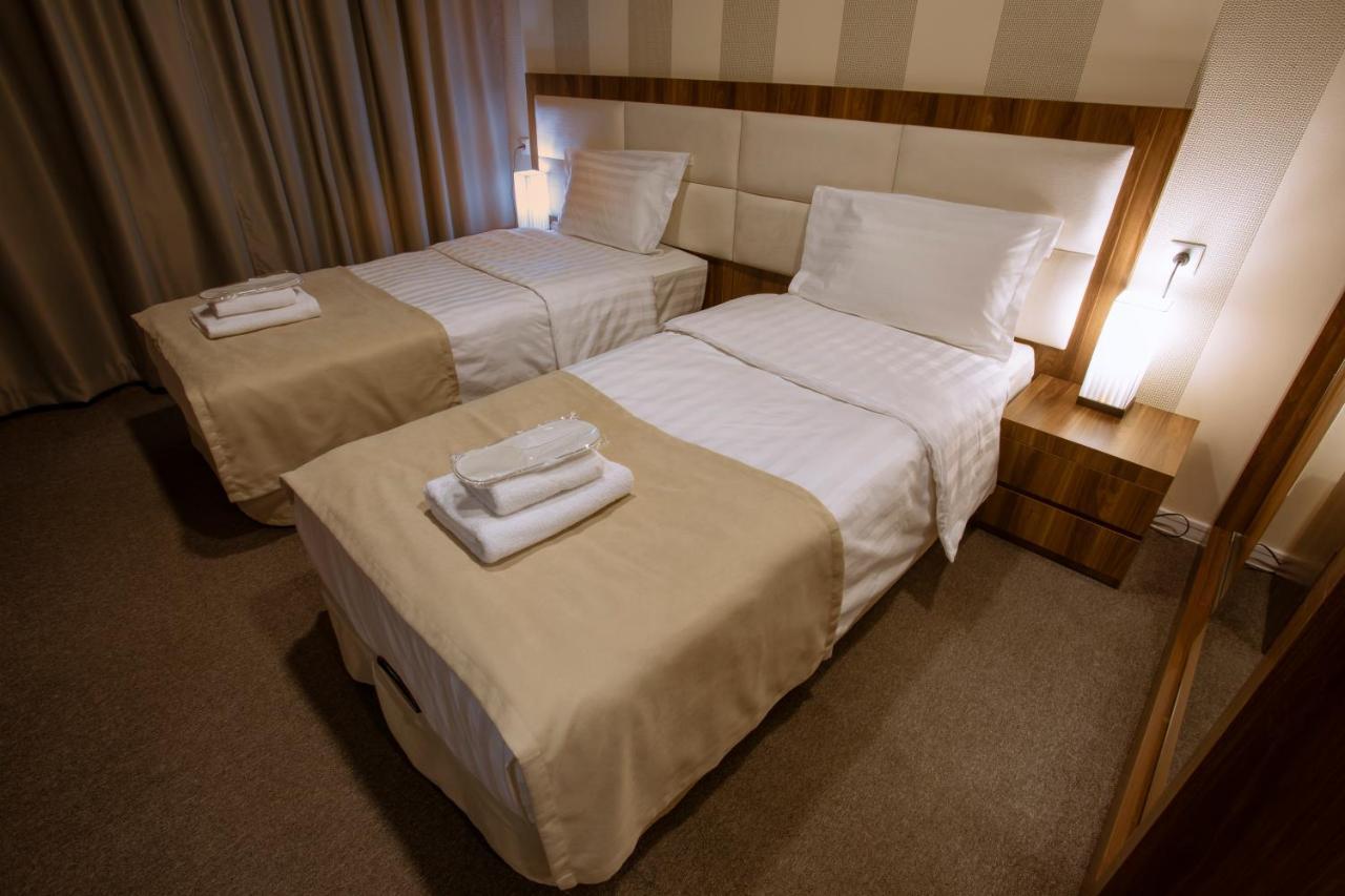 Apart Hotel West Тбилиси Екстериор снимка